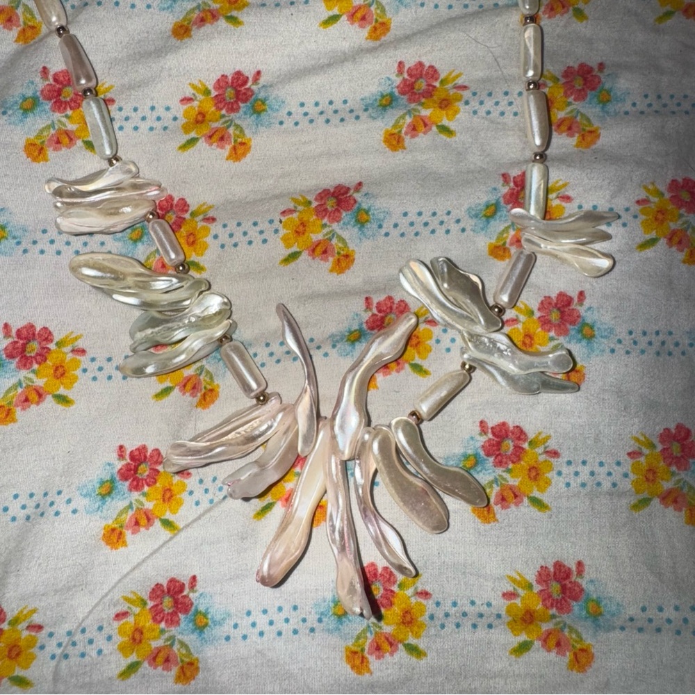 Elegant Pearl Necklace